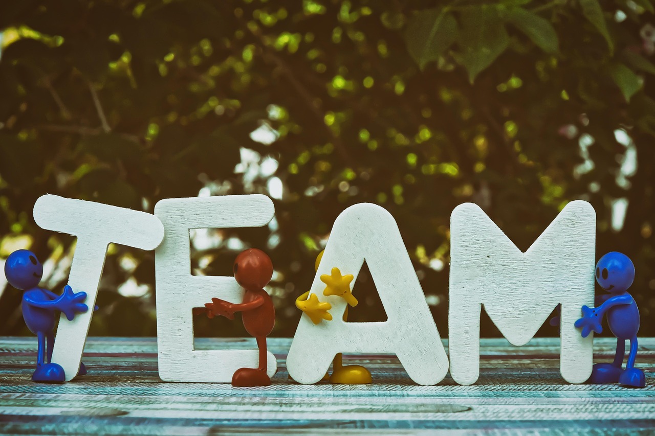 宇宙ip实名账号：手表手机app详情下载教程